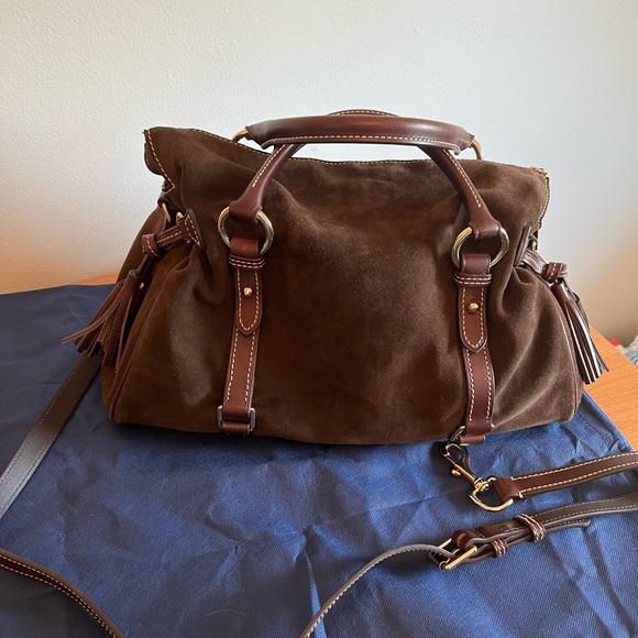 Dooney & Bourke iconic Satchel in Suede, iconic color, good used condition - Picture 2 of 11